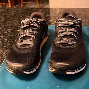 Altra Rivera 2 Running Shoes women size 9